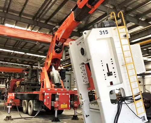 彭泽县提升工作效率，选择优质折臂吊租赁服务