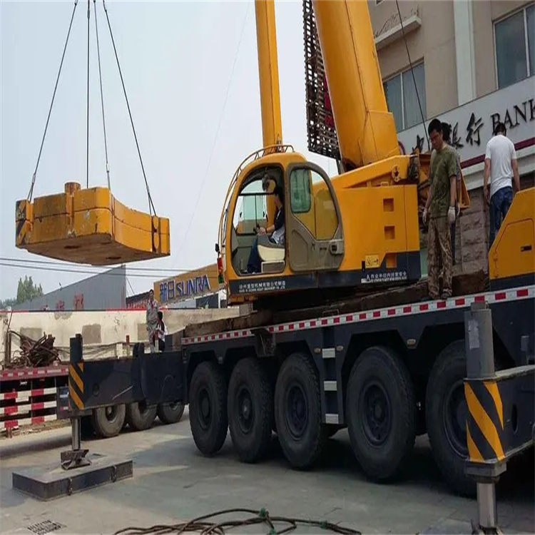 彭泽县当地吊车出租|机器吊装|75吨|工厂搬迁服务